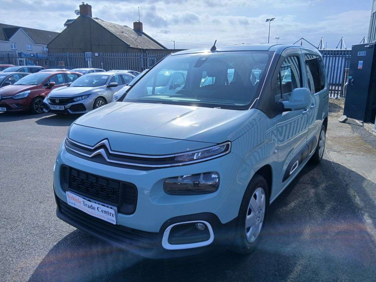 A 2019 CITROEN BERLINGO 1.5 BlueHDi Feel M MPV 5dr Diesel EAT Euro 6 (s/s) (130 ps) A 2019 CITROEN BERLINGO 1.5 BlueHDi Feel M MPV 5dr Diesel EAT Euro 6 (s/s) (130 ps)