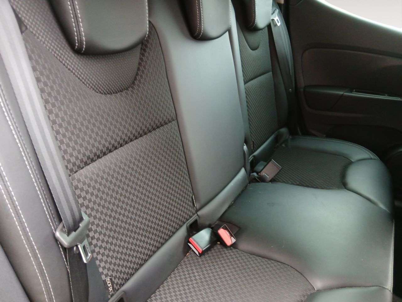 2018 RENAULT CLIO 2018 RENAULT CLIO