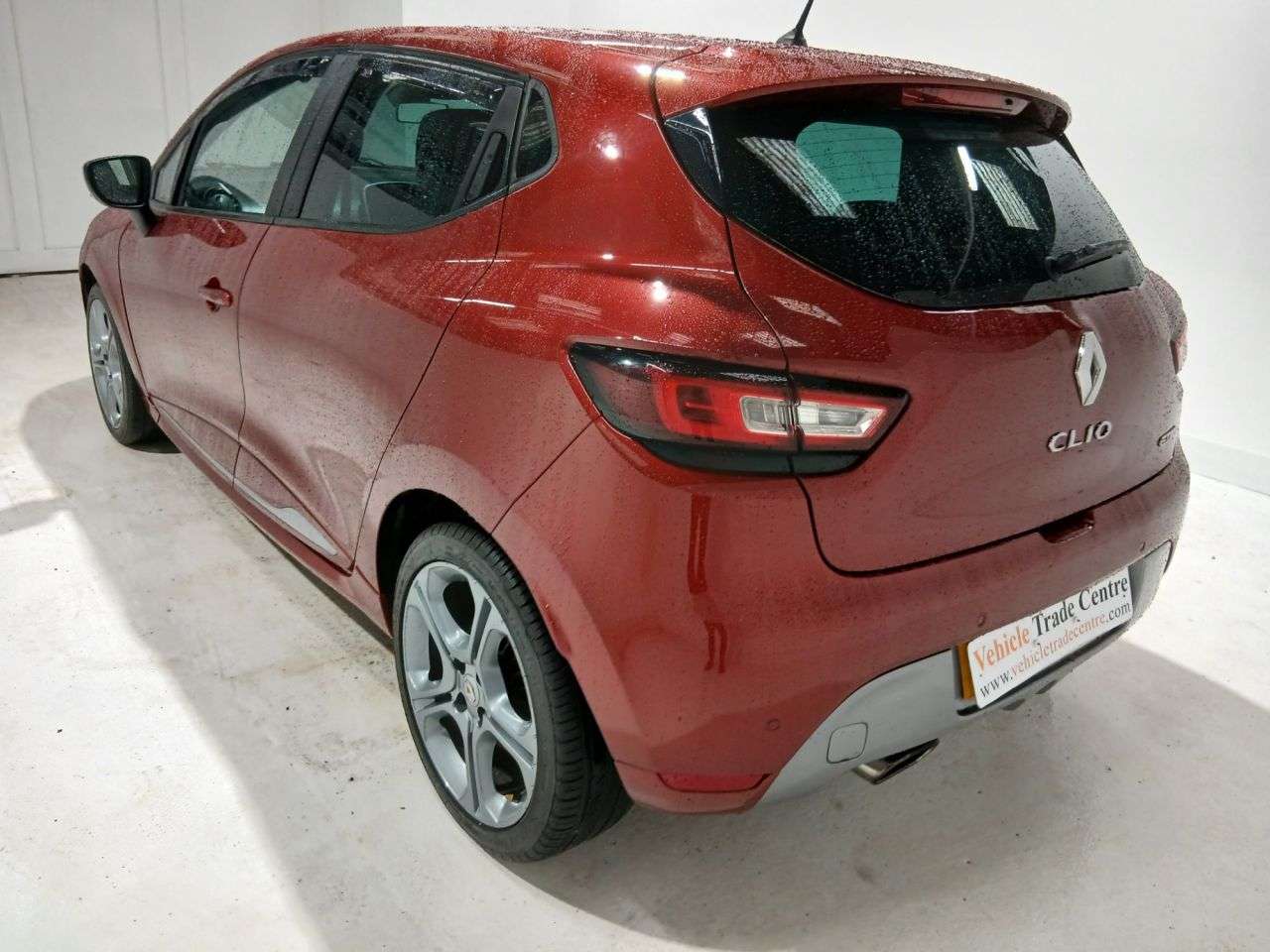 A 2018 RENAULT CLIO 0.9 TCe GT Line Hatchback 5dr Petrol Manual Euro 6 (s/s) (90 ps) A 2018 RENAULT CLIO 0.9 TCe GT Line Hatchback 5dr Petrol Manual Euro 6 (s/s) (90 ps)