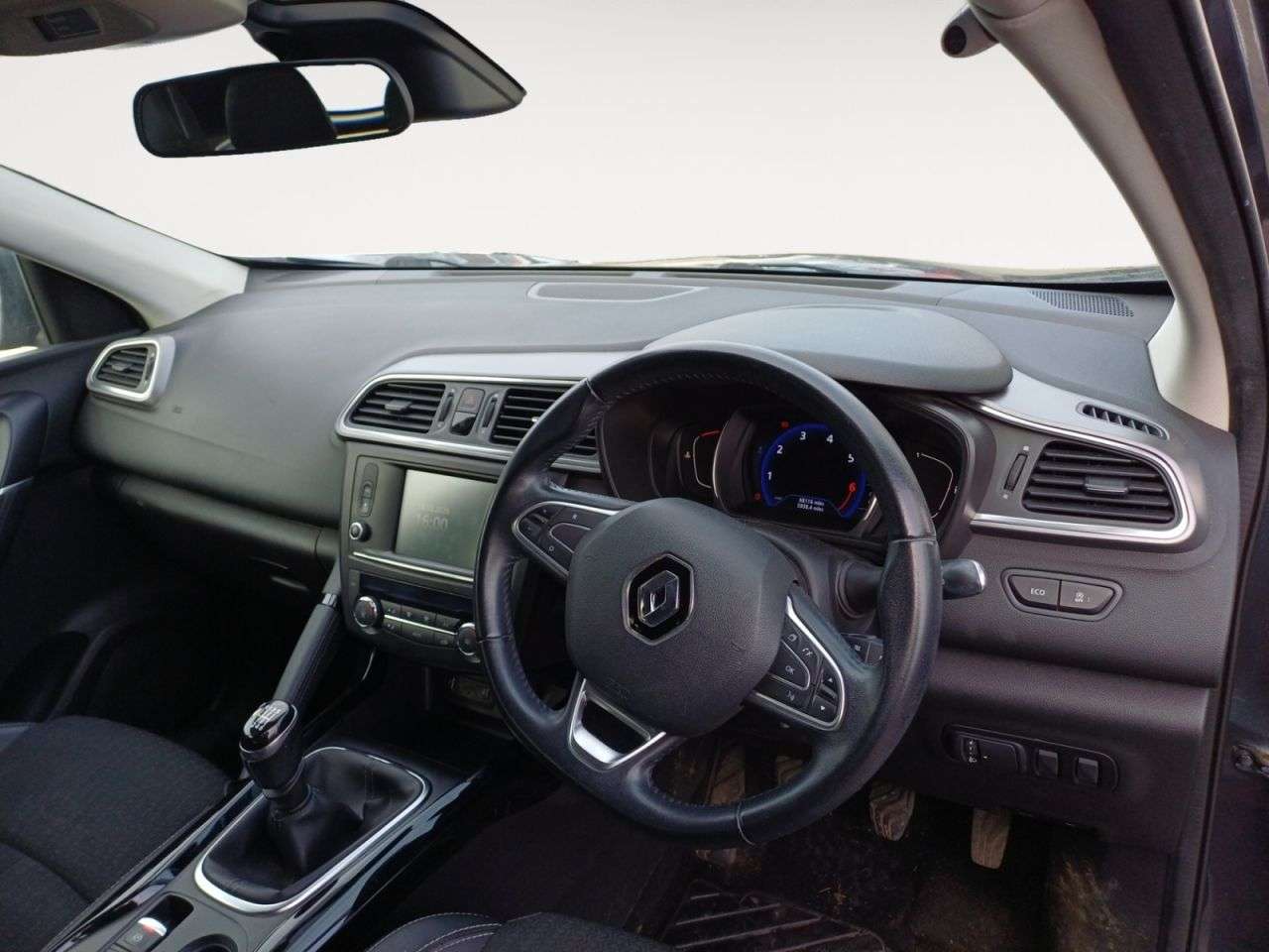 A 2018 RENAULT KADJAR 1.2 TCe Dynamique S Nav SUV 5dr Petrol Manual Euro 6 (s/s) (130 ps) A 2018 RENAULT KADJAR 1.2 TCe Dynamique S Nav SUV 5dr Petrol Manual Euro 6 (s/s) (130 ps)