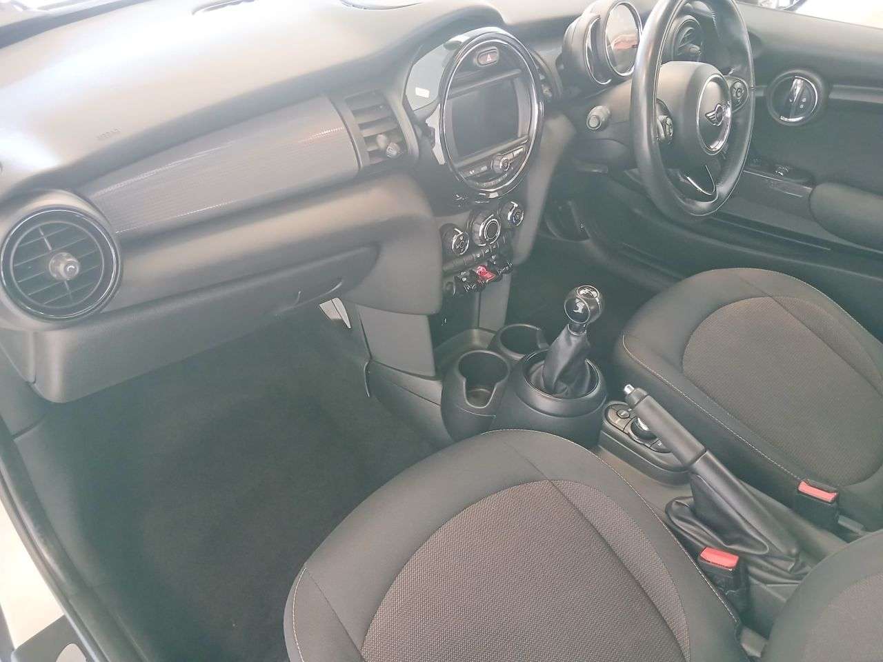 2018 MINI HATCH 2018 MINI HATCH