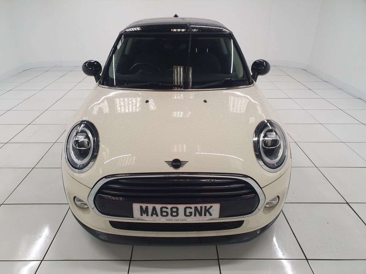 A 2018 MINI HATCH 1.5 Cooper Hatchback 3dr Petrol Manual Euro 6 (s/s) (136 ps) A 2018 MINI HATCH 1.5 Cooper Hatchback 3dr Petrol Manual Euro 6 (s/s) (136 ps)