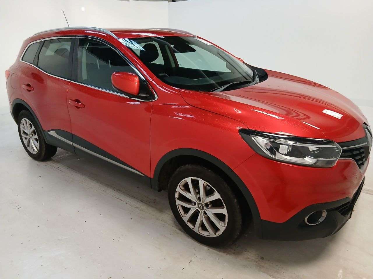A 2018 RENAULT KADJAR 1.3 TCe Dynamique Nav SUV 5dr Petrol Manual Euro 6 (s/s) (140 ps) A 2018 RENAULT KADJAR 1.3 TCe Dynamique Nav SUV 5dr Petrol Manual Euro 6 (s/s) (140 ps)