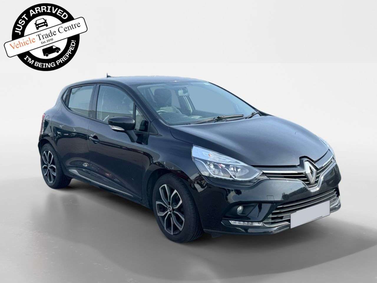 A 2018 RENAULT CLIO 0.9 TCe Play Hatchback 5dr Petrol Manual Euro 6 (s/s) (75 ps) A 2018 RENAULT CLIO 0.9 TCe Play Hatchback 5dr Petrol Manual Euro 6 (s/s) (75 ps)