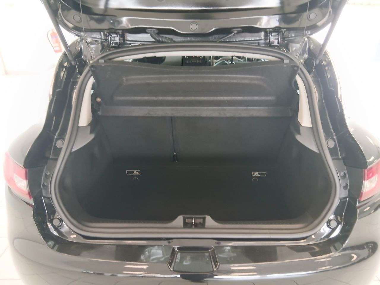 2018 RENAULT CLIO 2018 RENAULT CLIO
