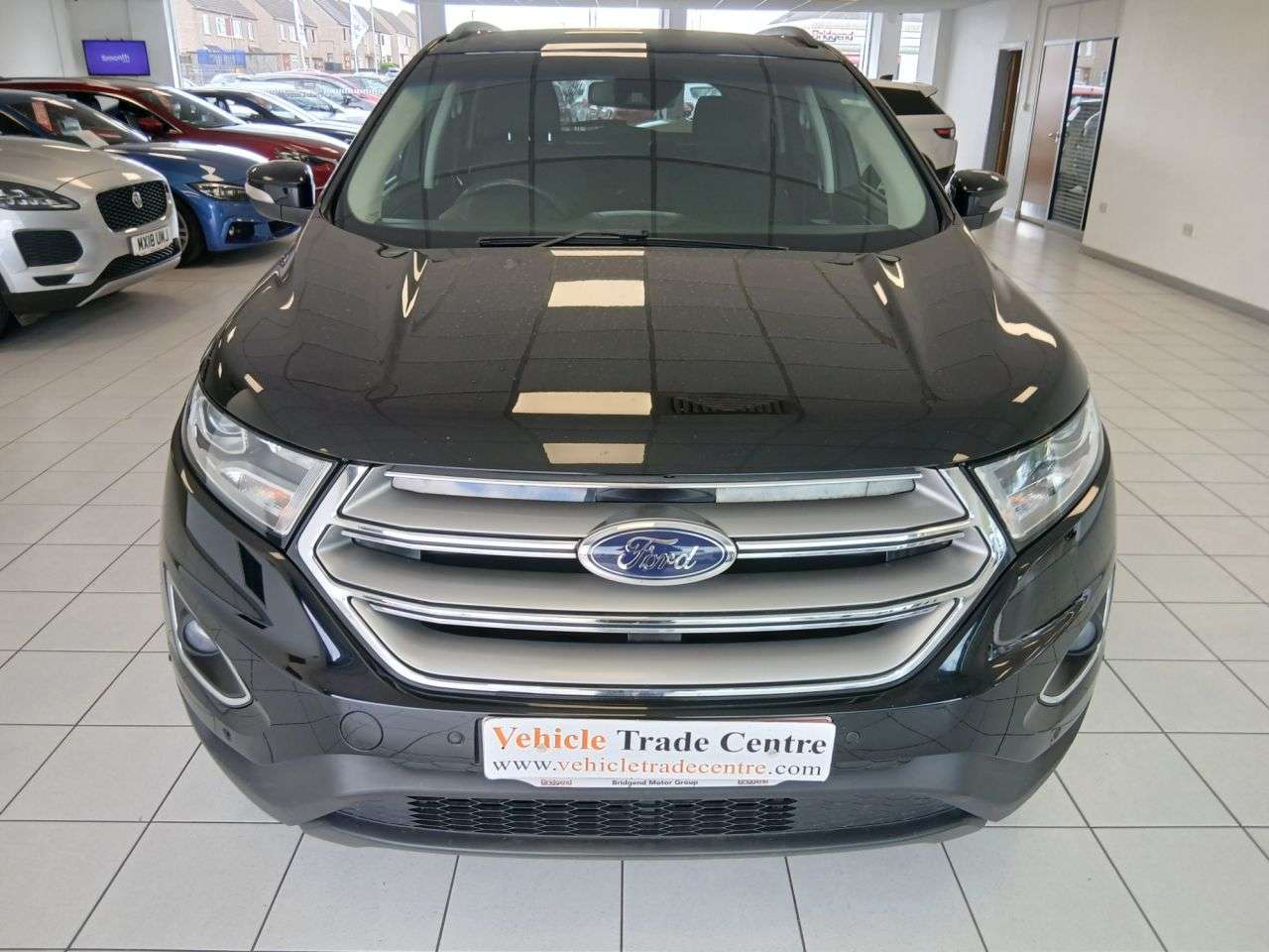 A 2018 FORD EDGE 2.0 TDCi Zetec SUV 5dr Diesel Manual AWD Euro 6 (s/s) (180 ps) A 2018 FORD EDGE 2.0 TDCi Zetec SUV 5dr Diesel Manual AWD Euro 6 (s/s) (180 ps)
