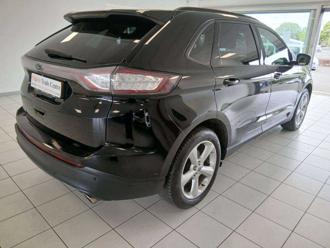 A 2018 FORD EDGE 2.0 TDCi Zetec SUV 5dr Diesel Manual AWD Euro 6 (s/s) (180 ps) A 2018 FORD EDGE 2.0 TDCi Zetec SUV 5dr Diesel Manual AWD Euro 6 (s/s) (180 ps)