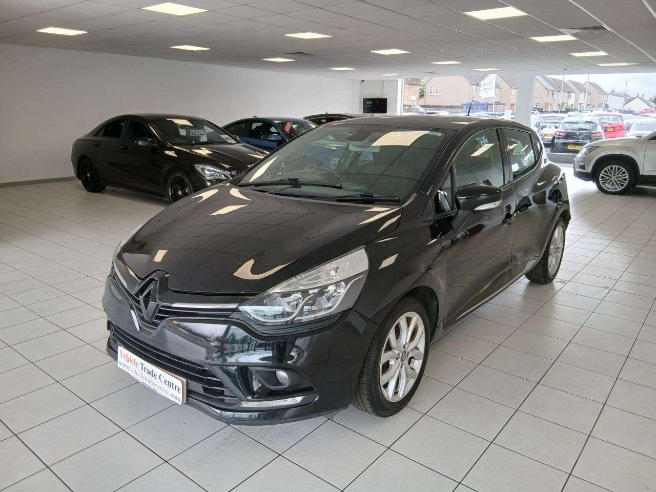 A 2018 RENAULT CLIO DYNAMIQUE NAV TCE A 2018 RENAULT CLIO DYNAMIQUE NAV TCE