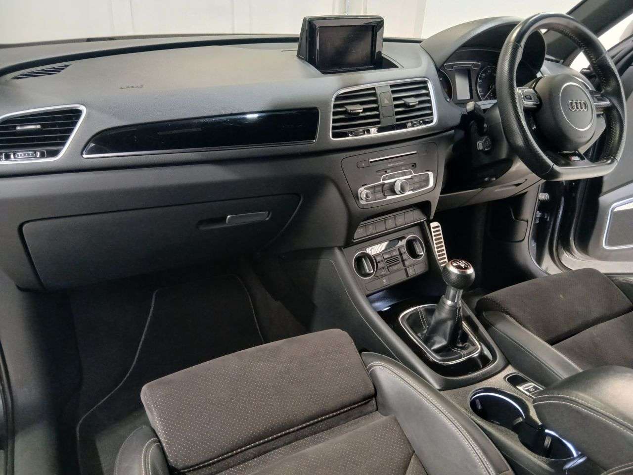 2018 AUDI Q3 2018 AUDI Q3