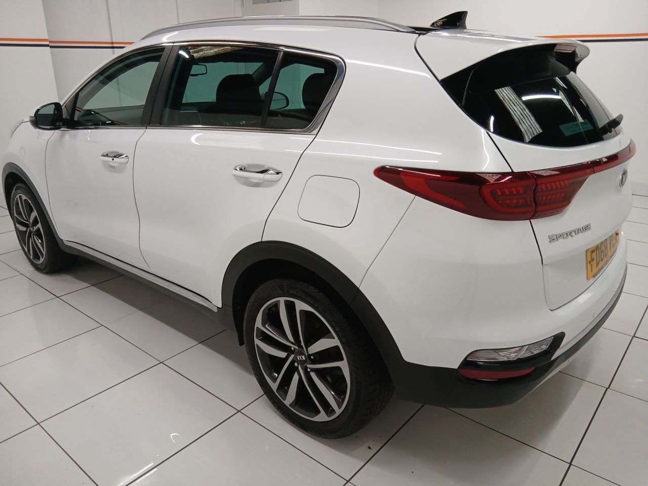 A 2018 KIA SPORTAGE 1.6 CRDi 4 SUV 5dr Diesel Manual Euro 6 (s/s) (134 bhp) A 2018 KIA SPORTAGE 1.6 CRDi 4 SUV 5dr Diesel Manual Euro 6 (s/s) (134 bhp)