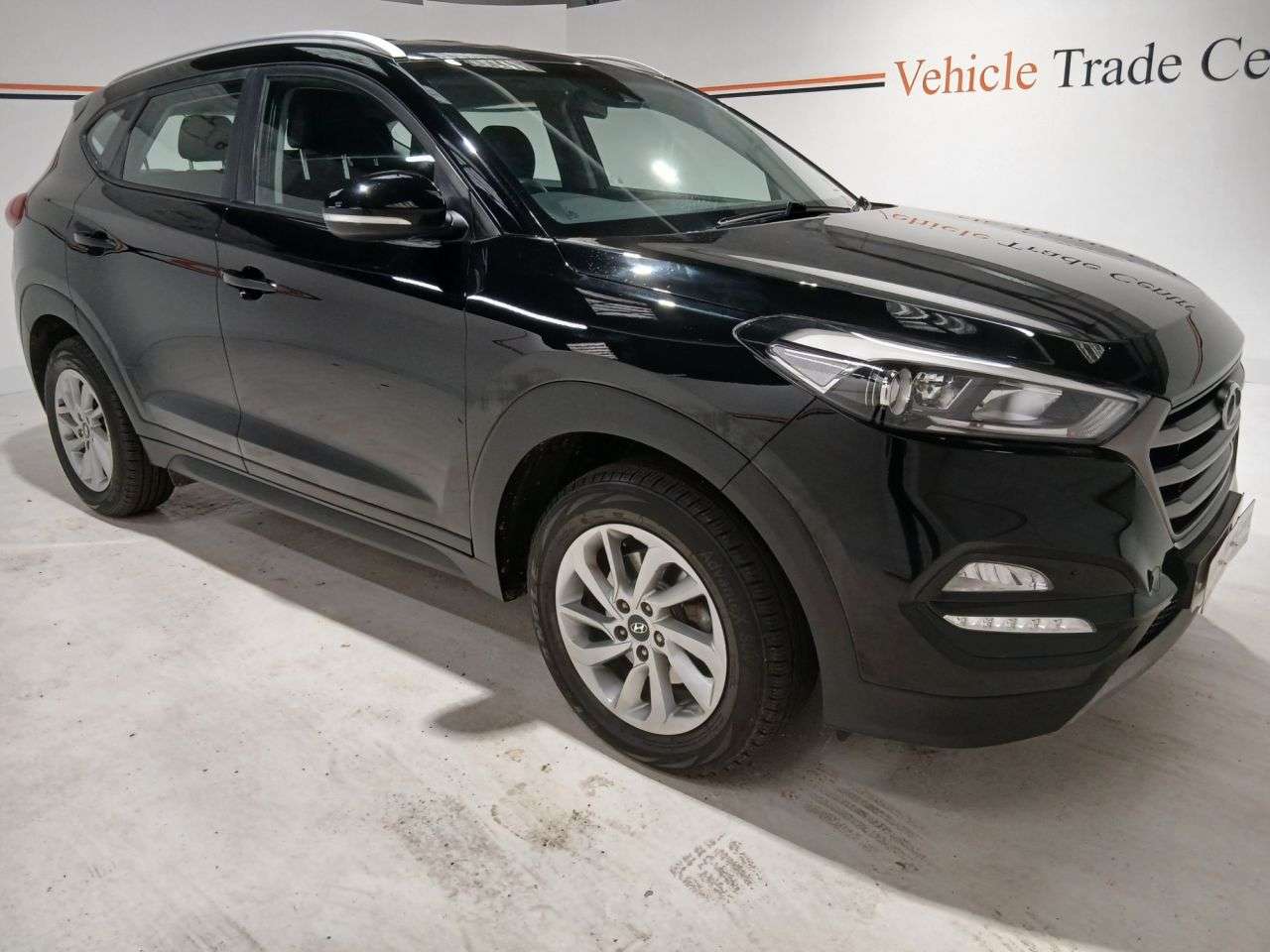 A 2018 HYUNDAI TUCSON 1.6 GDi Blue Drive SE SUV 5dr Petrol Manual Euro 6 (s/s) (132 ps) A 2018 HYUNDAI TUCSON 1.6 GDi Blue Drive SE SUV 5dr Petrol Manual Euro 6 (s/s) (132 ps)