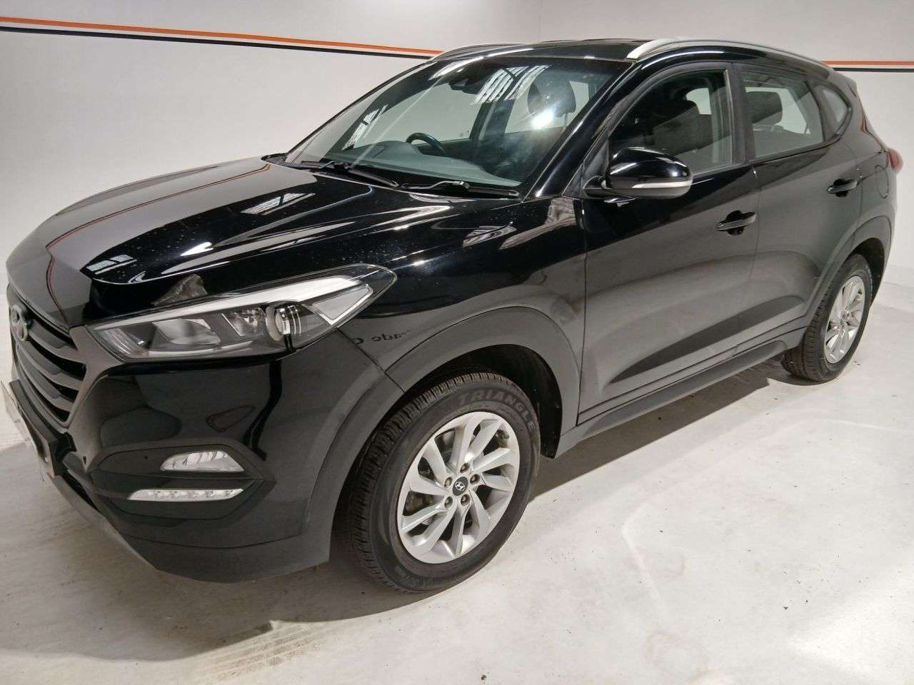A 2018 HYUNDAI TUCSON 1.6 GDi Blue Drive SE SUV 5dr Petrol Manual Euro 6 (s/s) (132 ps) A 2018 HYUNDAI TUCSON 1.6 GDi Blue Drive SE SUV 5dr Petrol Manual Euro 6 (s/s) (132 ps)