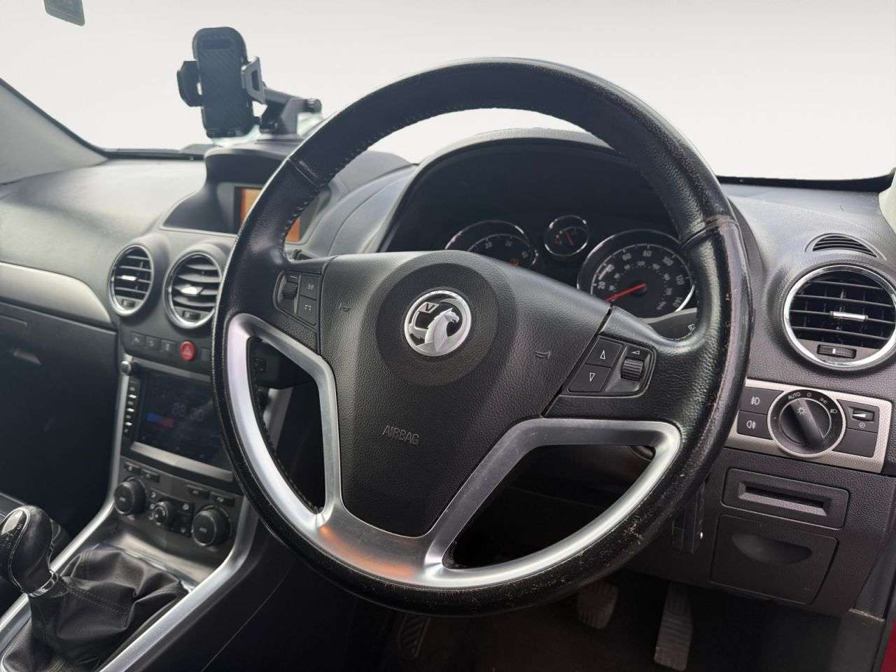 A 2015 VAUXHALL ANTARA 2.2 CDTi SE SUV 5dr Diesel Manual 4WD Euro 5 (s/s) (SNav) (163 ps) A 2015 VAUXHALL ANTARA 2.2 CDTi SE SUV 5dr Diesel Manual 4WD Euro 5 (s/s) (SNav) (163 ps)