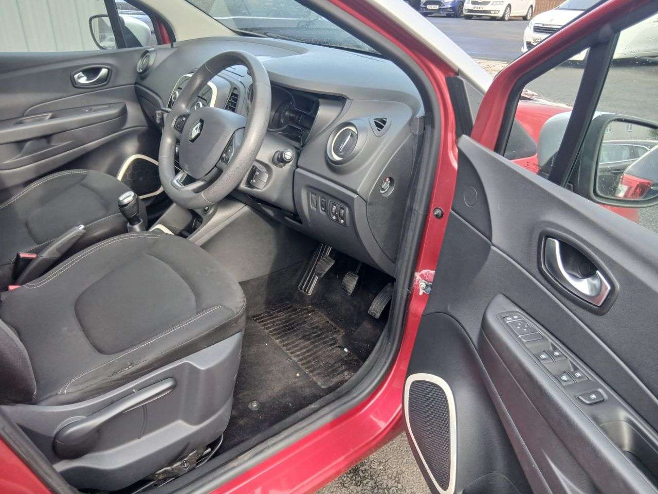 2018 RENAULT CAPTUR 2018 RENAULT CAPTUR