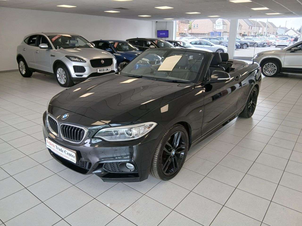 A 2015 BMW 2 SERIES 2.0 220d M Sport Convertible 2dr Diesel Auto Euro 6 (s/s) (190 ps) A 2015 BMW 2 SERIES 2.0 220d M Sport Convertible 2dr Diesel Auto Euro 6 (s/s) (190 ps)