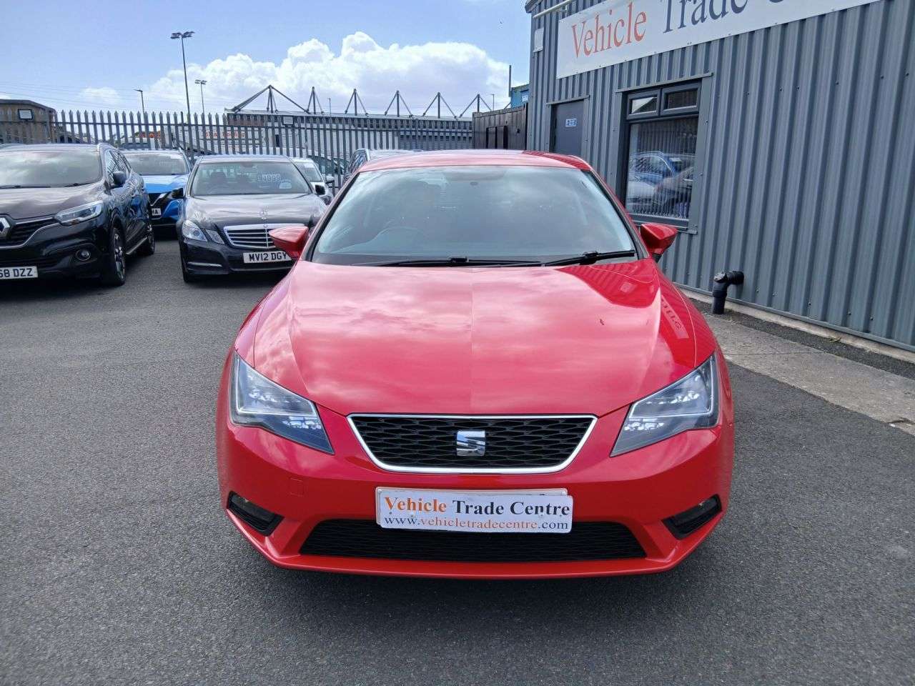 A 2016 SEAT LEON 1.2 TSI SE Sport Coupe 3dr Petrol Manual Euro 6 (s/s) (110 ps) A 2016 SEAT LEON 1.2 TSI SE Sport Coupe 3dr Petrol Manual Euro 6 (s/s) (110 ps)