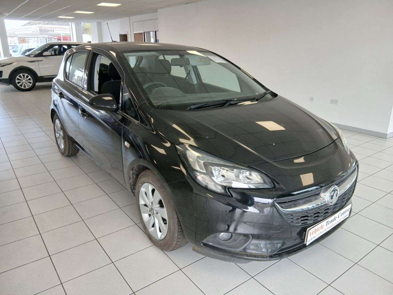 A 2018 VAUXHALL CORSA 1.4i ecoFLEX Design Hatchback 5dr Petrol Manual Euro 6 (90 ps) A 2018 VAUXHALL CORSA 1.4i ecoFLEX Design Hatchback 5dr Petrol Manual Euro 6 (90 ps)