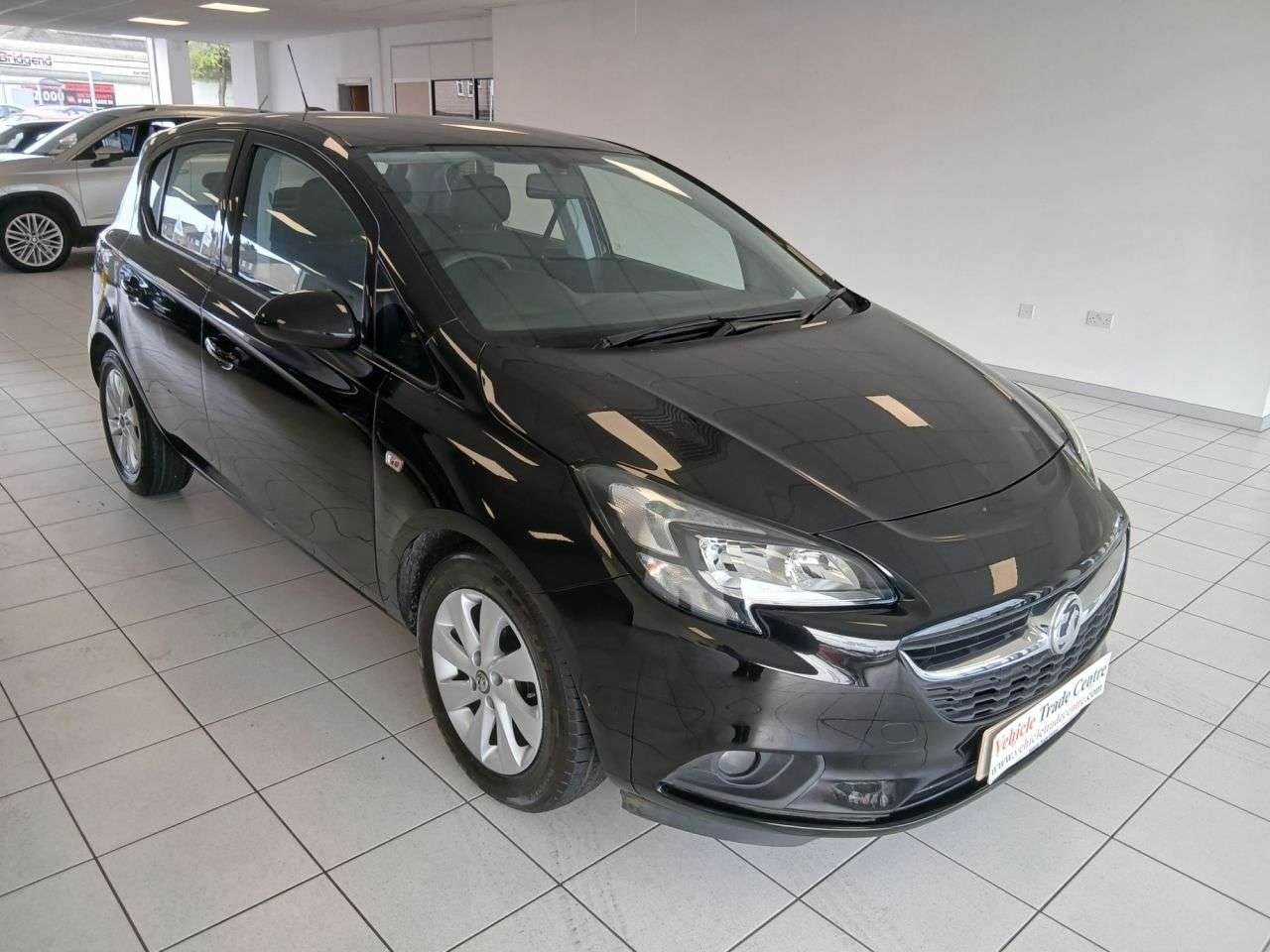 A 2018 VAUXHALL CORSA 1.4i ecoFLEX Design Hatchback 5dr Petrol Manual Euro 6 (90 ps) A 2018 VAUXHALL CORSA 1.4i ecoFLEX Design Hatchback 5dr Petrol Manual Euro 6 (90 ps)