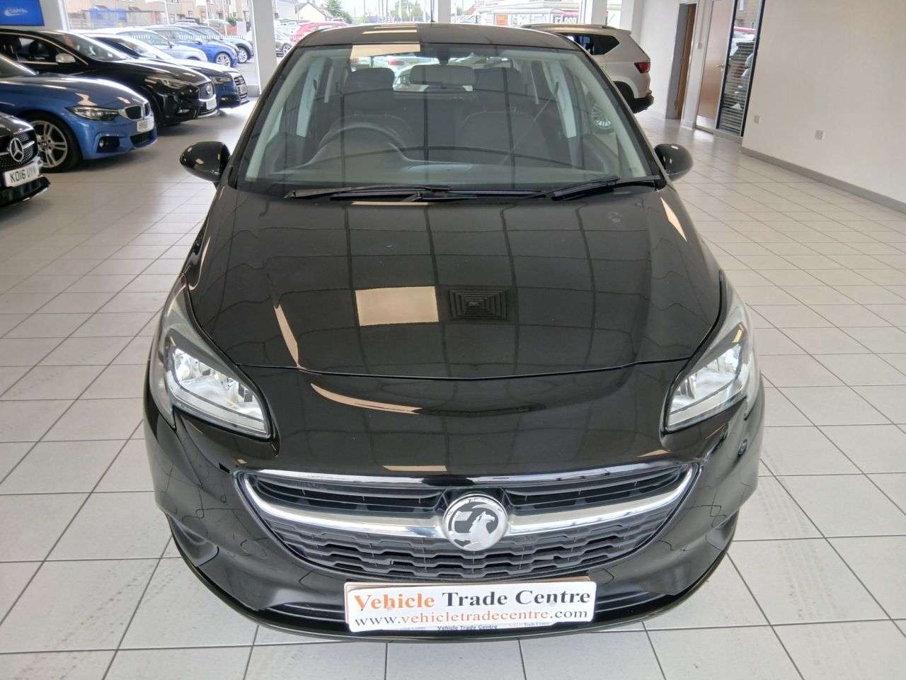 A 2018 VAUXHALL CORSA 1.4i ecoFLEX Design Hatchback 5dr Petrol Manual Euro 6 (90 ps) A 2018 VAUXHALL CORSA 1.4i ecoFLEX Design Hatchback 5dr Petrol Manual Euro 6 (90 ps)