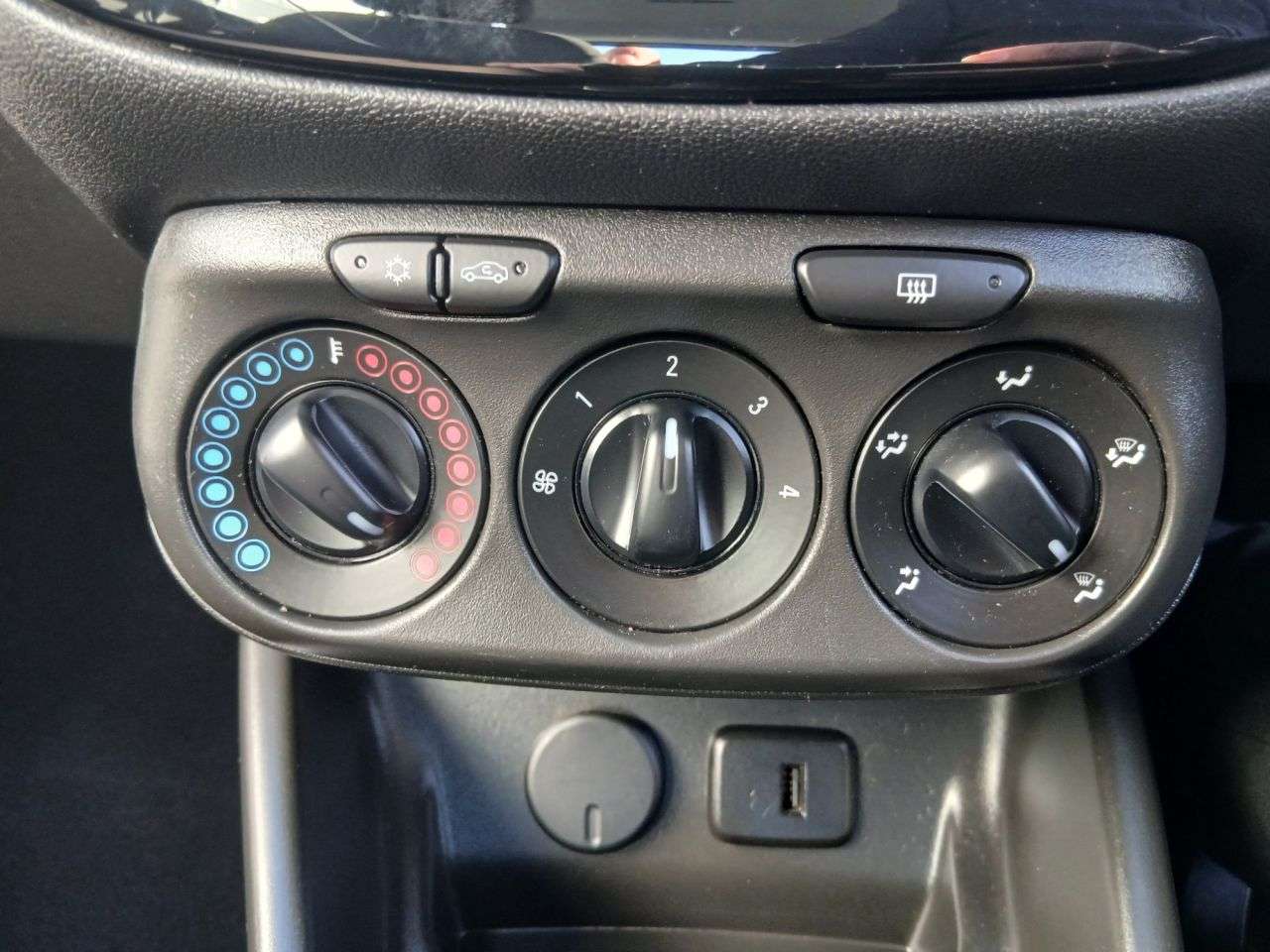 2018 VAUXHALL CORSA 2018 VAUXHALL CORSA