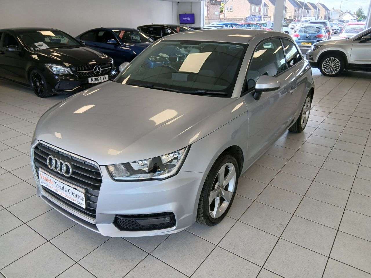 A 2015 AUDI A1 1.0 TFSI Sport Hatchback 3dr Petrol Manual Euro 6 (s/s) (95 ps) A 2015 AUDI A1 1.0 TFSI Sport Hatchback 3dr Petrol Manual Euro 6 (s/s) (95 ps)