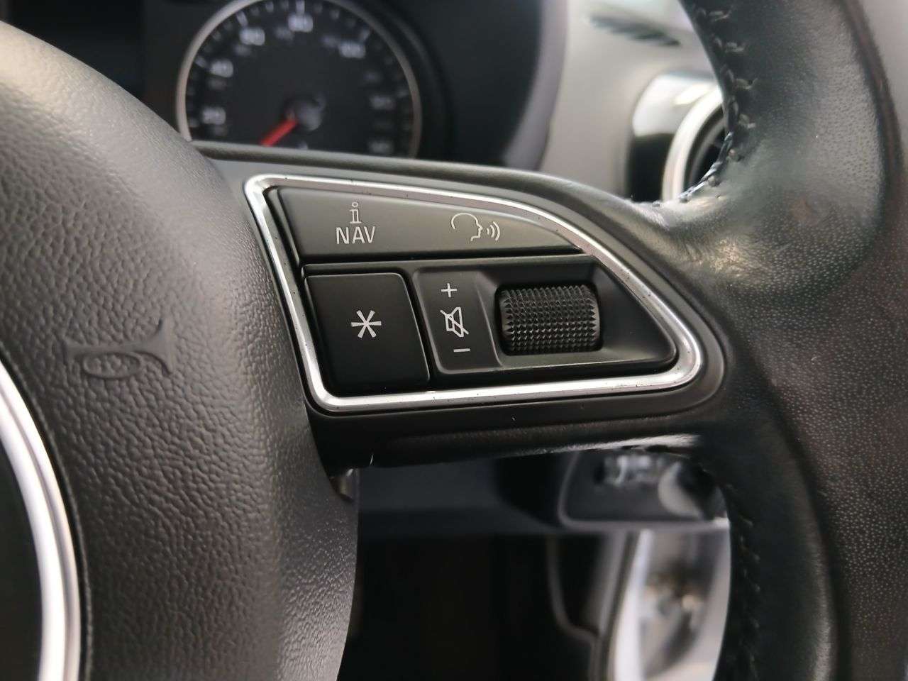 2015 AUDI A1 2015 AUDI A1