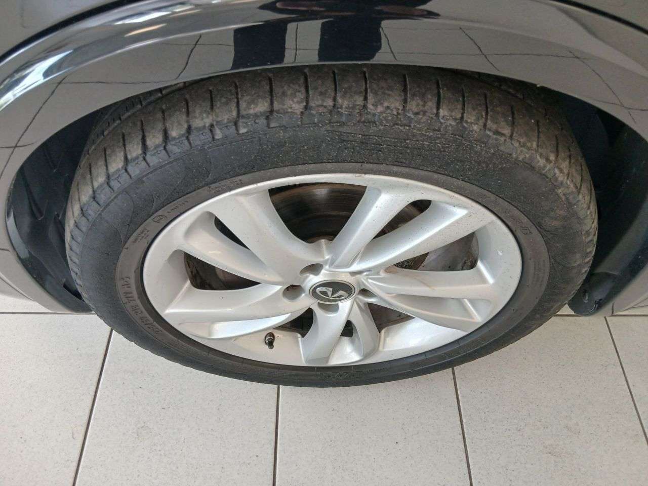2016 INFINITI Q30 2016 INFINITI Q30