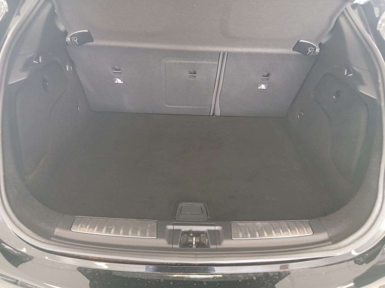 2016 INFINITI Q30 2016 INFINITI Q30