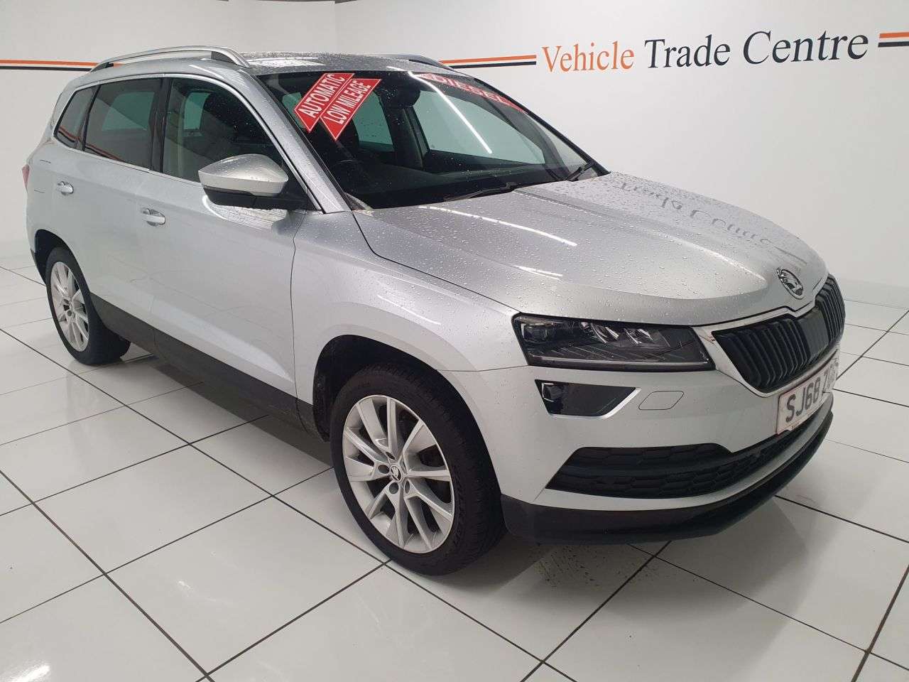 A 2018 SKODA KAROQ 1.6 TDI SE L SUV 5dr Diesel DSG Euro 6 (s/s) (115 ps) A 2018 SKODA KAROQ 1.6 TDI SE L SUV 5dr Diesel DSG Euro 6 (s/s) (115 ps)