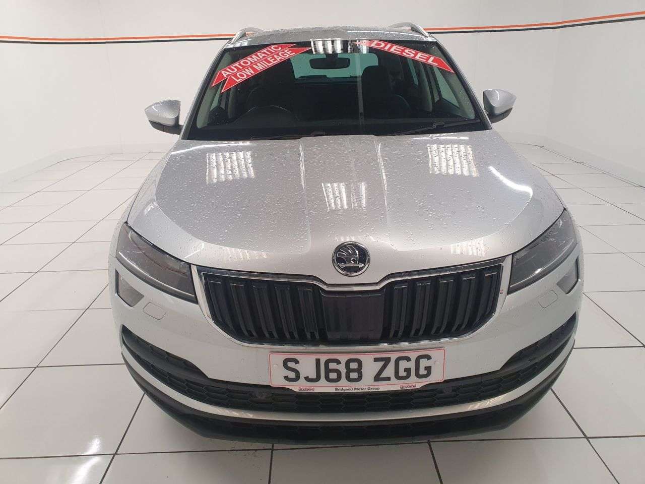 A 2018 SKODA KAROQ 1.6 TDI SE L SUV 5dr Diesel DSG Euro 6 (s/s) (115 ps) A 2018 SKODA KAROQ 1.6 TDI SE L SUV 5dr Diesel DSG Euro 6 (s/s) (115 ps)