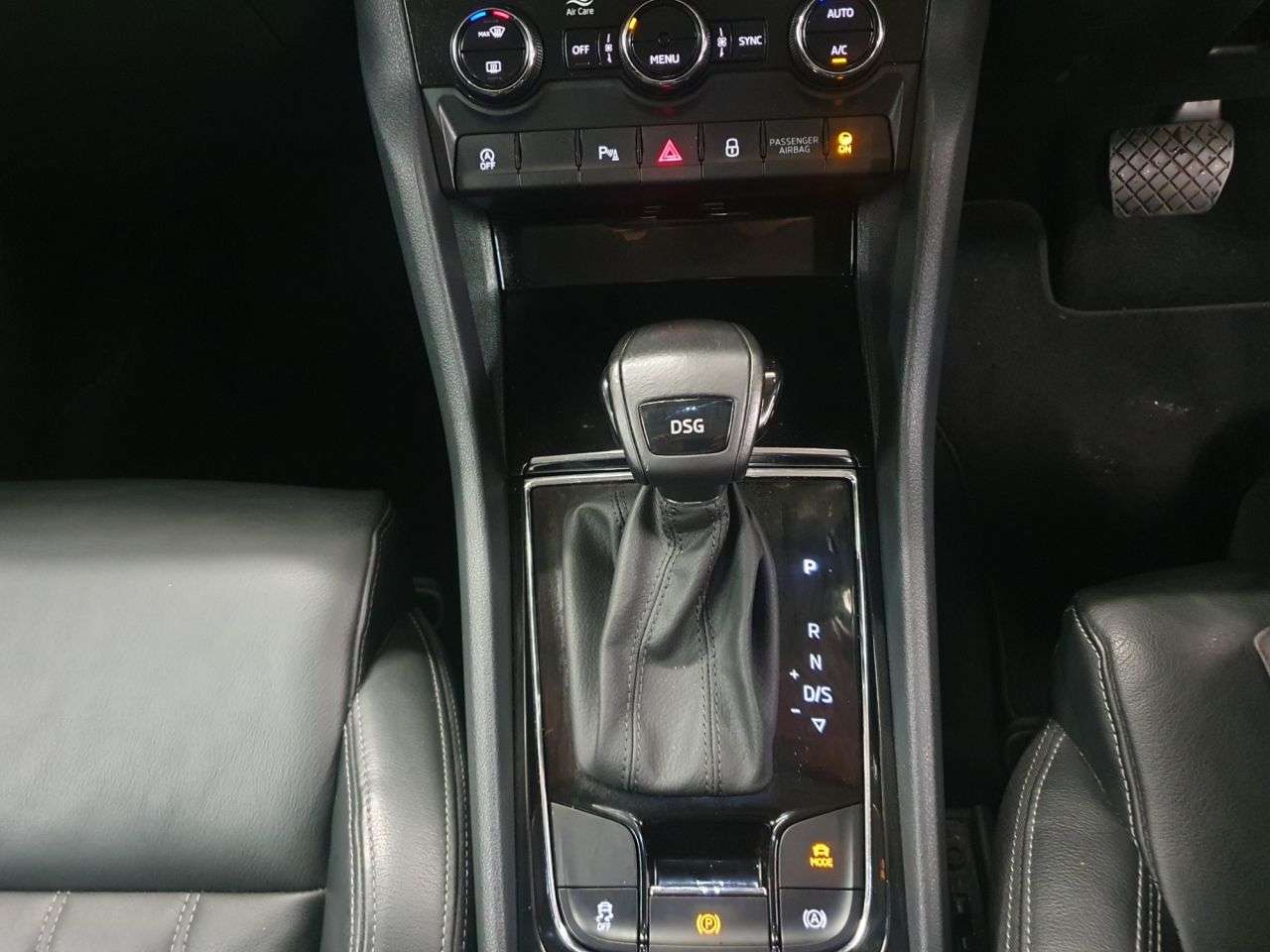 2018 SKODA KAROQ 2018 SKODA KAROQ