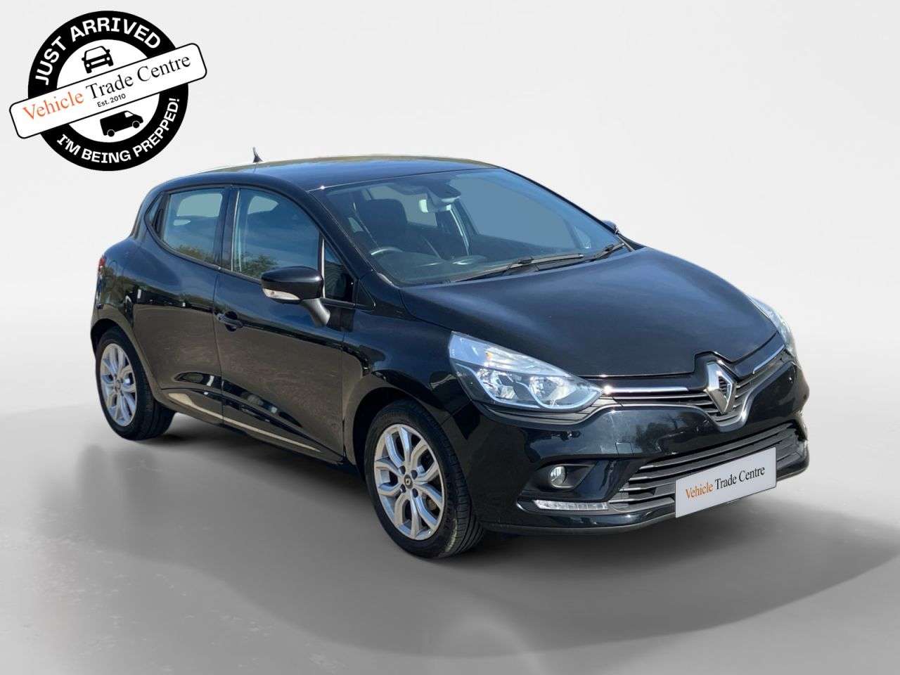 A 2018 RENAULT CLIO 0.9 TCe ECO Dynamique Nav Hatchback 5dr Petrol Manual Euro 6 (s/s) (90 ps) A 2018 RENAULT CLIO 0.9 TCe ECO Dynamique Nav Hatchback 5dr Petrol Manual Euro 6 (s/s) (90 ps)