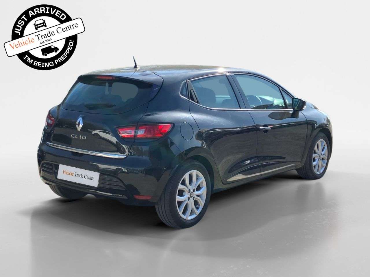 A 2018 RENAULT CLIO 0.9 TCe ECO Dynamique Nav Hatchback 5dr Petrol Manual Euro 6 (s/s) (90 ps) A 2018 RENAULT CLIO 0.9 TCe ECO Dynamique Nav Hatchback 5dr Petrol Manual Euro 6 (s/s) (90 ps)