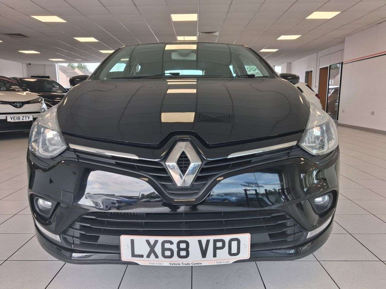 A 2018 RENAULT CLIO 0.9 TCe ECO Dynamique Nav Hatchback 5dr Petrol Manual Euro 6 (s/s) (90 ps) A 2018 RENAULT CLIO 0.9 TCe ECO Dynamique Nav Hatchback 5dr Petrol Manual Euro 6 (s/s) (90 ps)