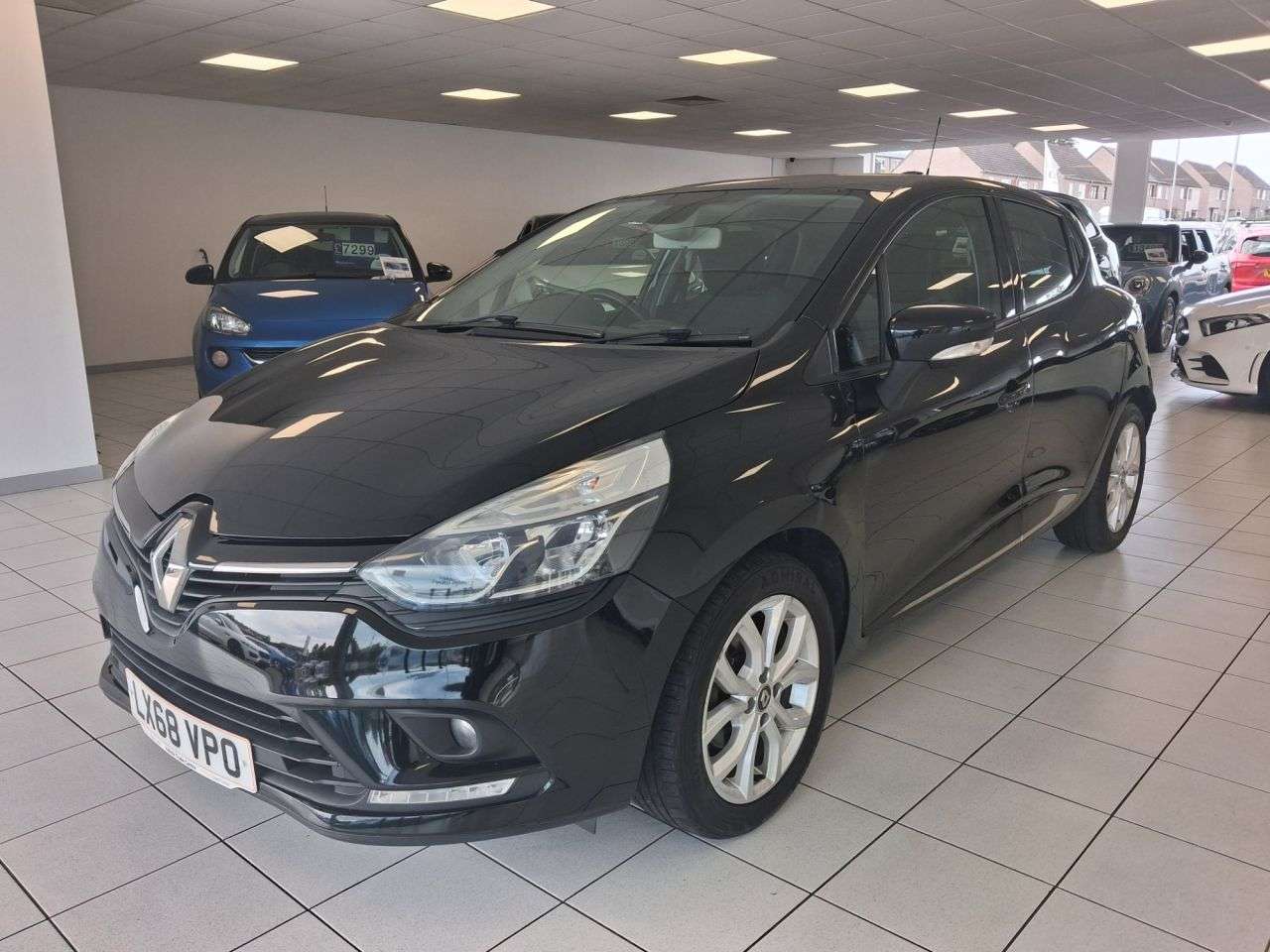 A 2018 RENAULT CLIO 0.9 TCe ECO Dynamique Nav Hatchback 5dr Petrol Manual Euro 6 (s/s) (90 ps) A 2018 RENAULT CLIO 0.9 TCe ECO Dynamique Nav Hatchback 5dr Petrol Manual Euro 6 (s/s) (90 ps)