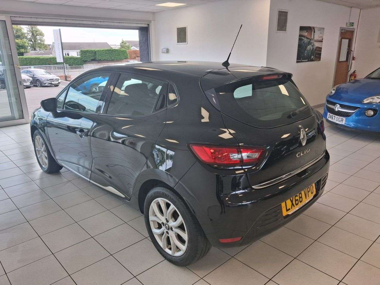 A 2018 RENAULT CLIO 0.9 TCe ECO Dynamique Nav Hatchback 5dr Petrol Manual Euro 6 (s/s) (90 ps) A 2018 RENAULT CLIO 0.9 TCe ECO Dynamique Nav Hatchback 5dr Petrol Manual Euro 6 (s/s) (90 ps)