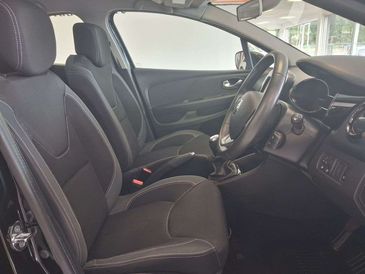 2018 RENAULT CLIO 2018 RENAULT CLIO