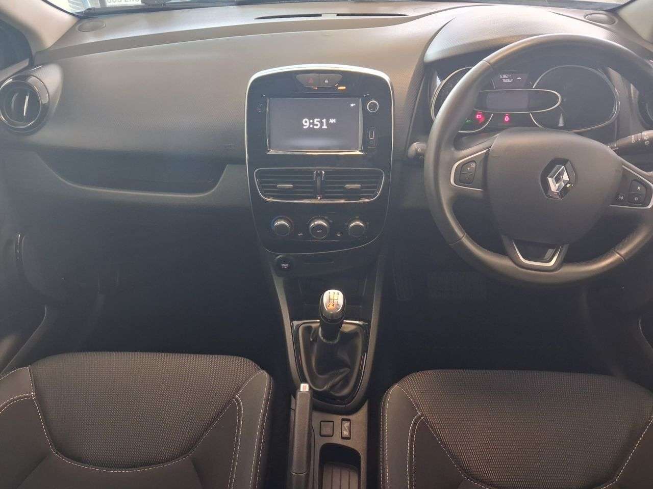 2018 RENAULT CLIO 2018 RENAULT CLIO