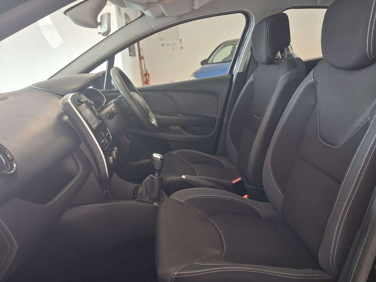 2018 RENAULT CLIO 2018 RENAULT CLIO