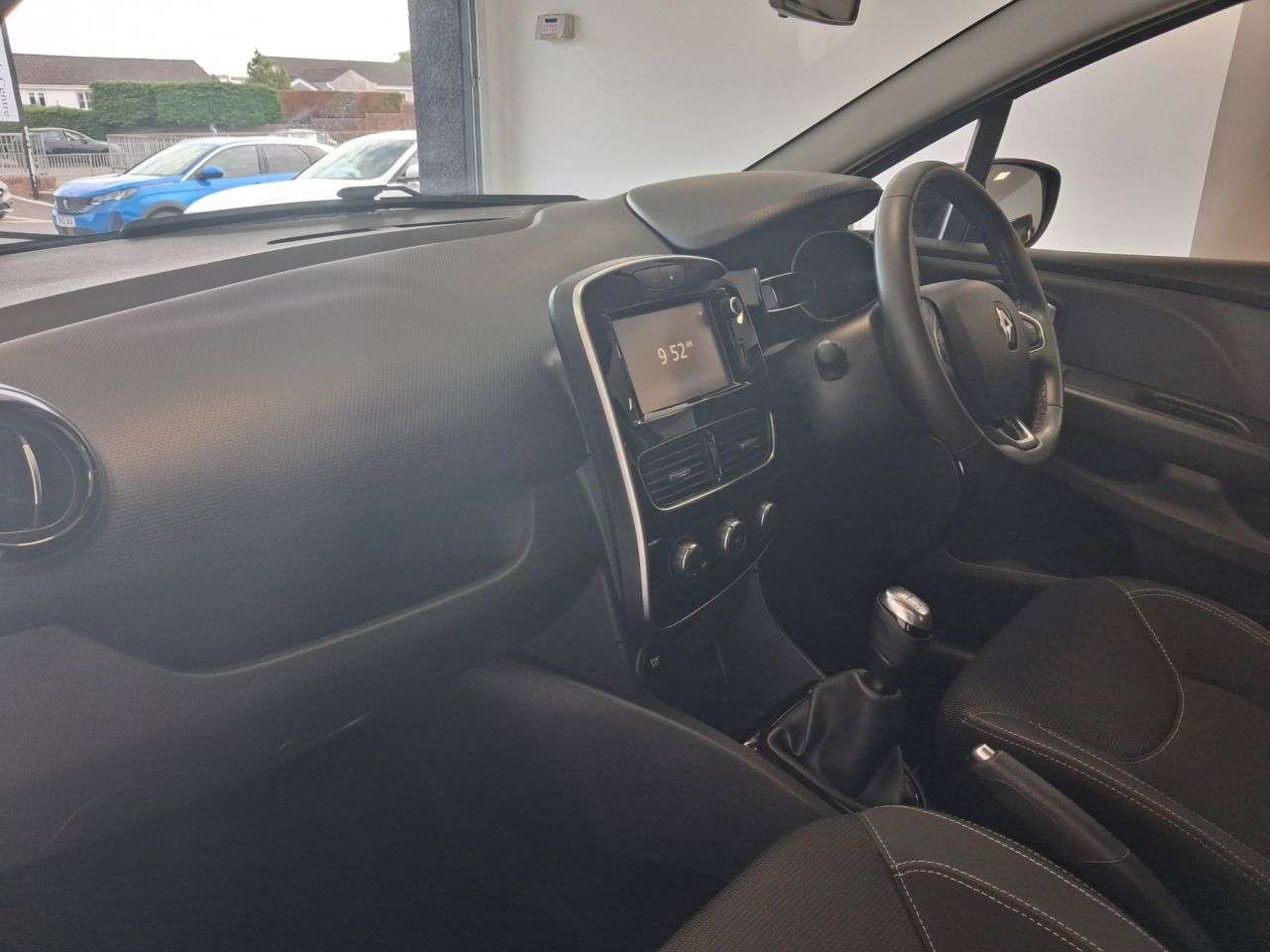 2018 RENAULT CLIO 2018 RENAULT CLIO