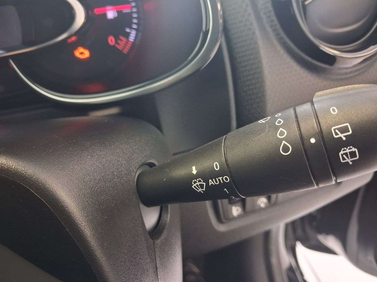 2018 RENAULT CLIO 2018 RENAULT CLIO