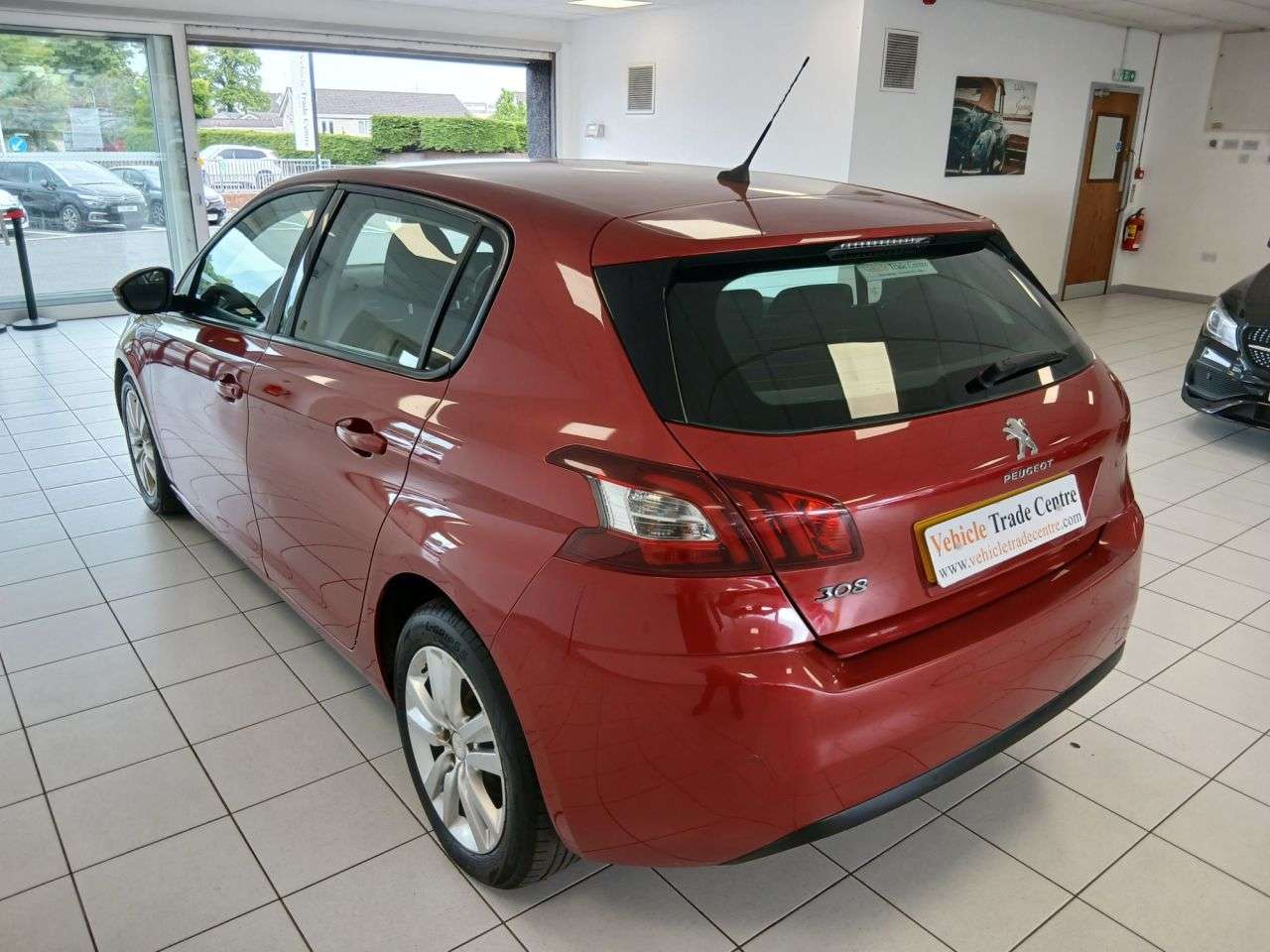 A 2014 PEUGEOT 308 1.6 e-HDi Active Hatchback 5dr Diesel Manual Euro 5 (s/s) (115 ps) A 2014 PEUGEOT 308 1.6 e-HDi Active Hatchback 5dr Diesel Manual Euro 5 (s/s) (115 ps)
