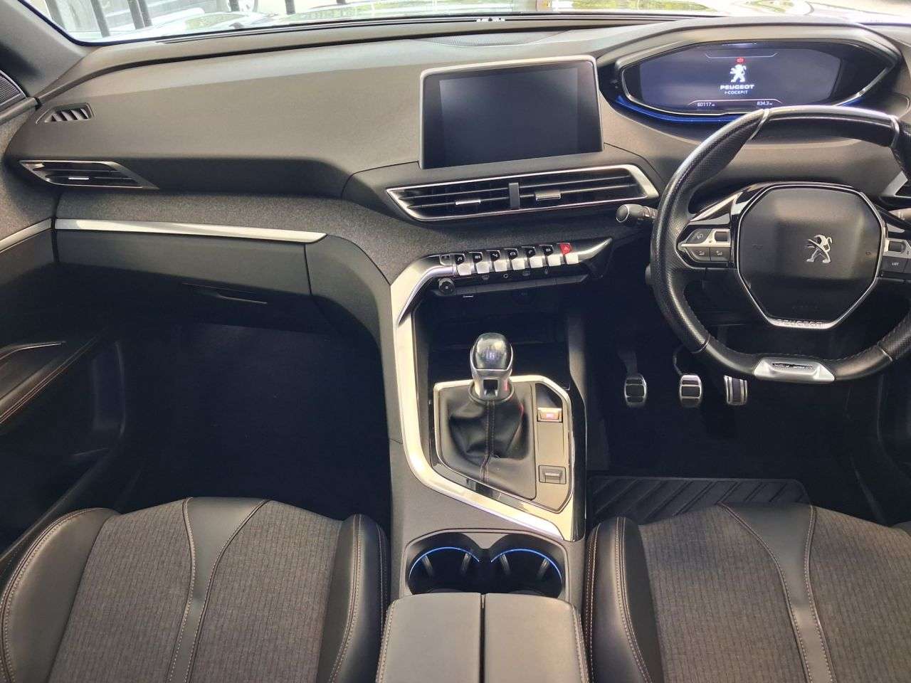 2017 PEUGEOT 3008 2017 PEUGEOT 3008