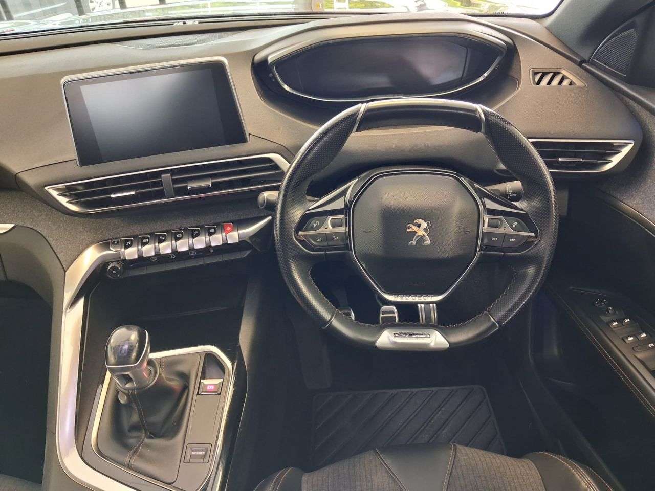 2017 PEUGEOT 3008 2017 PEUGEOT 3008