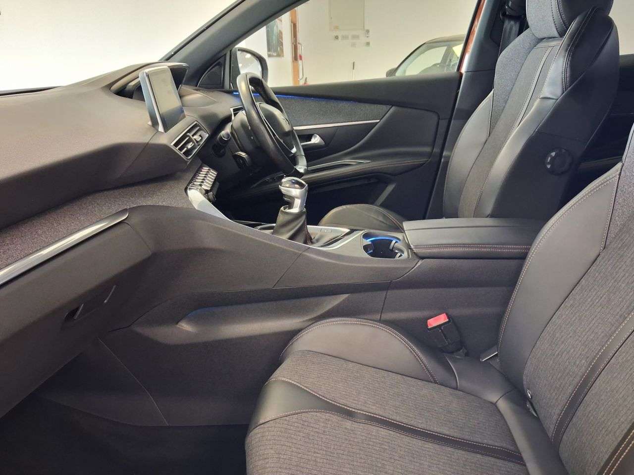 2017 PEUGEOT 3008 2017 PEUGEOT 3008