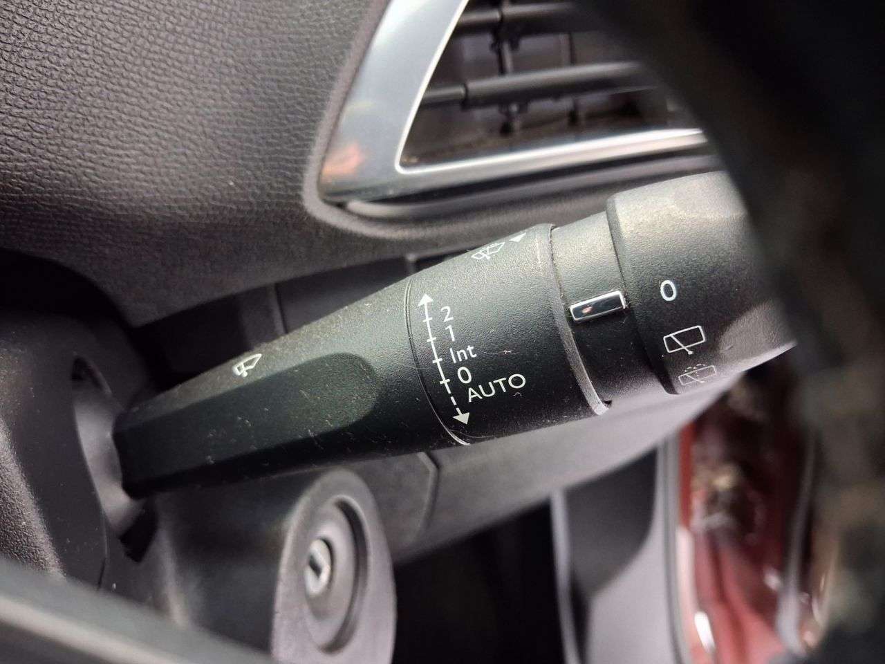 2017 PEUGEOT 3008 2017 PEUGEOT 3008