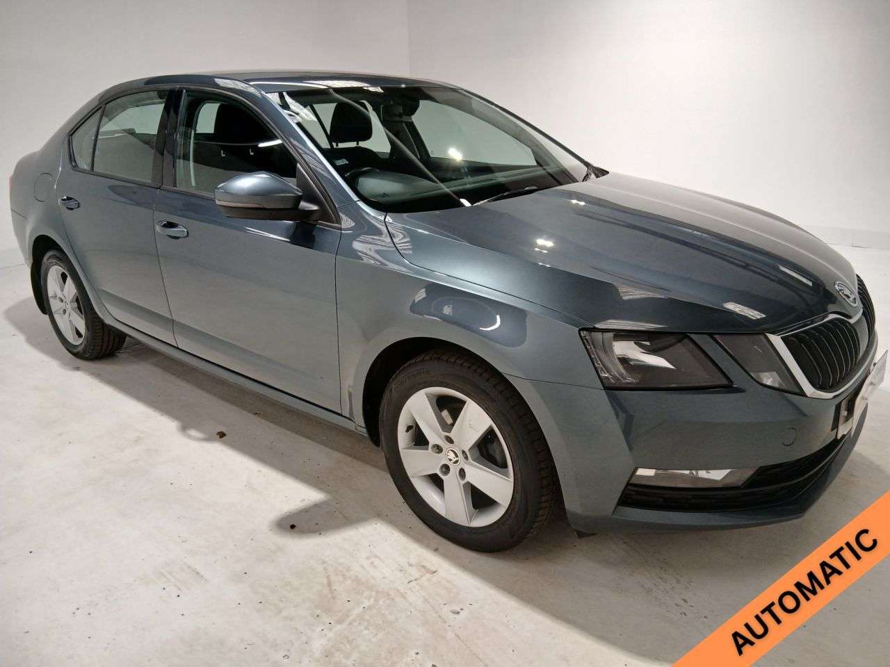 A 2018 SKODA OCTAVIA 1.0 TSI SE Hatchback 5dr Petrol DSG Euro 6 (s/s) (115 ps) A 2018 SKODA OCTAVIA 1.0 TSI SE Hatchback 5dr Petrol DSG Euro 6 (s/s) (115 ps)
