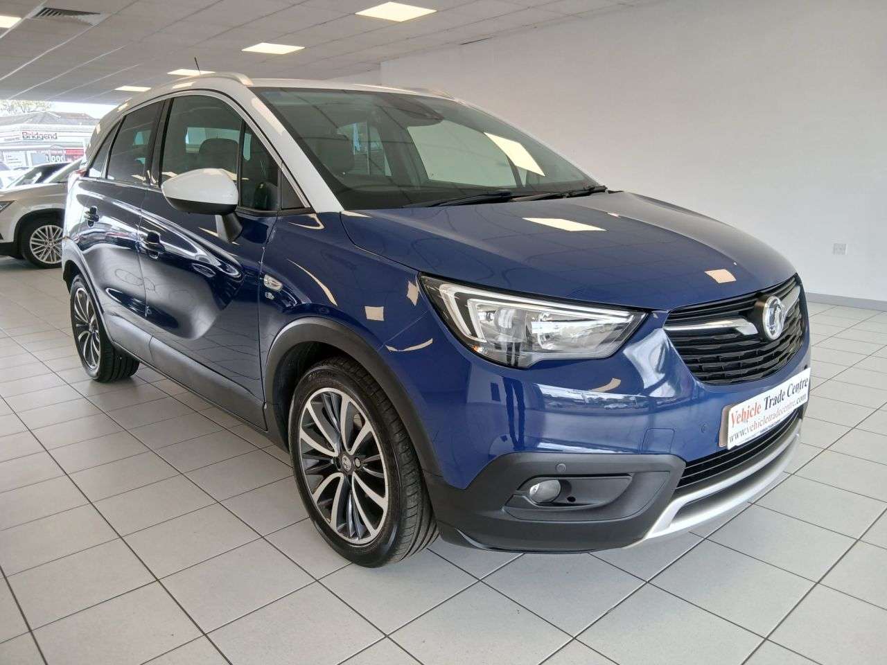 A 2018 VAUXHALL CROSSLAND X 1.2 Turbo GPF Elite SUV 5dr Petrol Manual Euro 6 (s/s) (130 ps) A 2018 VAUXHALL CROSSLAND X 1.2 Turbo GPF Elite SUV 5dr Petrol Manual Euro 6 (s/s) (130 ps)