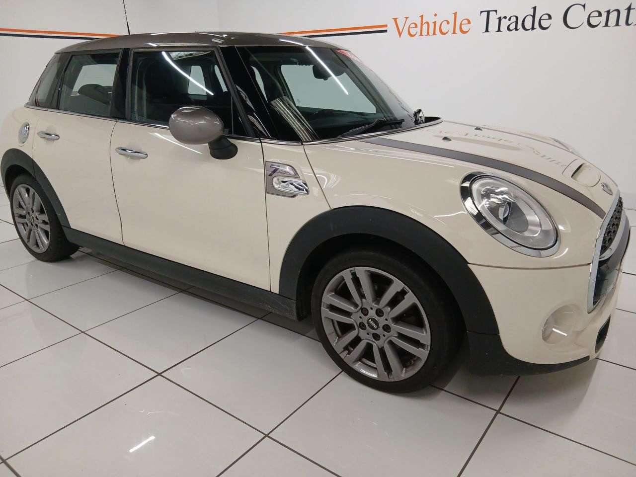 A 2017 MINI HATCH 2.0 Cooper S Seven Hatchback 5dr Petrol Manual Euro 6 (s/s) (192 ps) A 2017 MINI HATCH 2.0 Cooper S Seven Hatchback 5dr Petrol Manual Euro 6 (s/s) (192 ps)