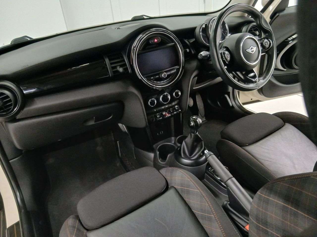 2017 MINI HATCH 2017 MINI HATCH